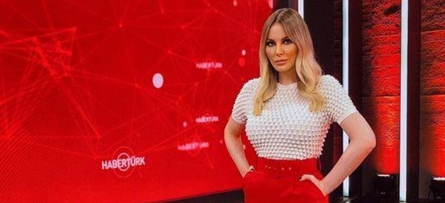 Ünlü Spiker Dansözlere Taş Çıkarttı galerisi resim 4