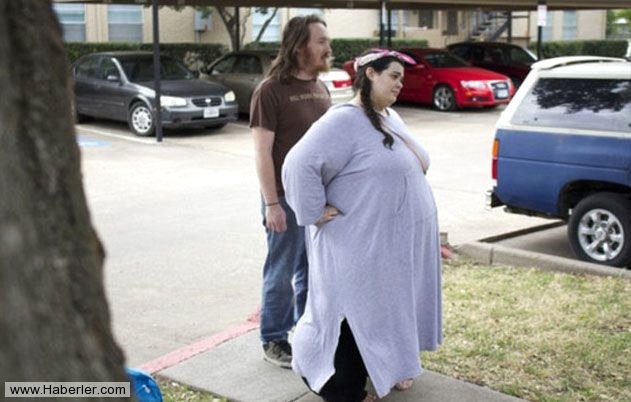 ZAYIFLAMAZSA ÖLECEĞİ SÖYLENEN GENÇ KIZ, 120 KİLO VERDİ...! galerisi resim 6