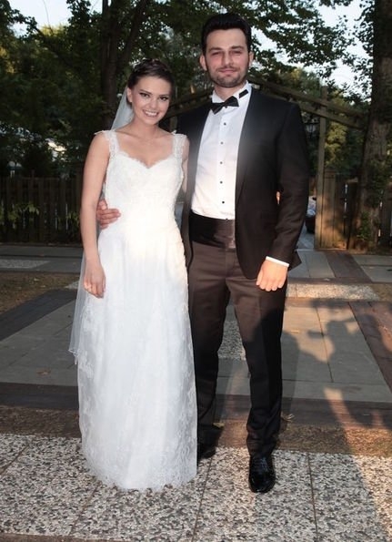 Ünlü Çift galerisi resim 3