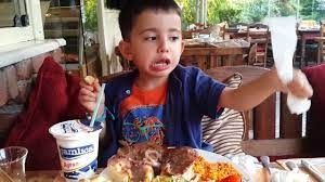 Çocuğunuz yalnız yemek yiyorsa dikkat galerisi resim 3