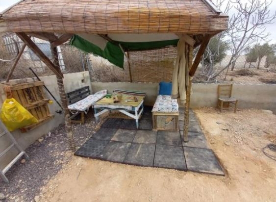 Yeraltı Evi İnşa Etti galerisi resim 2