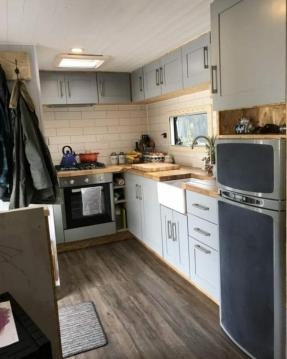 EV YERİNE UCUZA 2.EL TIR ALIP İÇİNİ MUHTEŞEM YAPTI galerisi resim 3