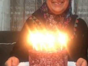 Yanında kaybolmuştu