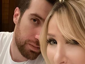 Seda Sayan’ın Oğlu  Annesine Küstü