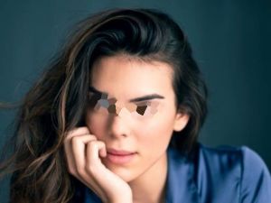 Ünlü Oyuncu Aracıyla Nehre Uçtu