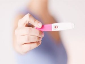 ‘Hamilesin bakireyim’ tartışmasına 100 bin liralık tazminat davası