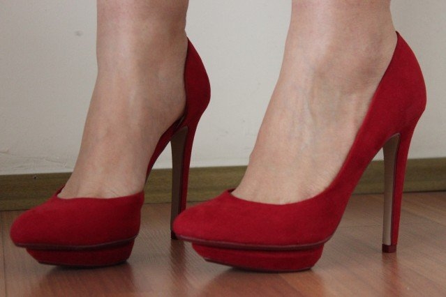 ŞAŞIRTICI ARAŞTIRMA! ERKEKLER MEĞER TOPUKLU GİYEN KADINLARA... galerisi resim 4