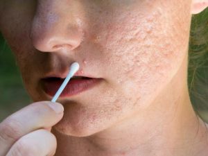 TIRNAĞINIZA SÜRÜN BAKIN NELER OLUYOR?