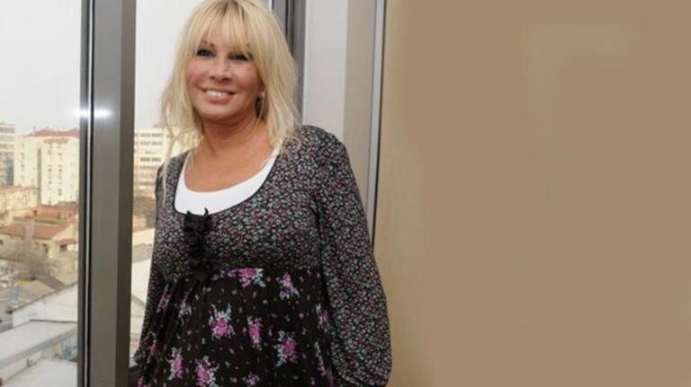 Ünlü oyuncu son yolculuğuna uğurlandı galerisi resim 5