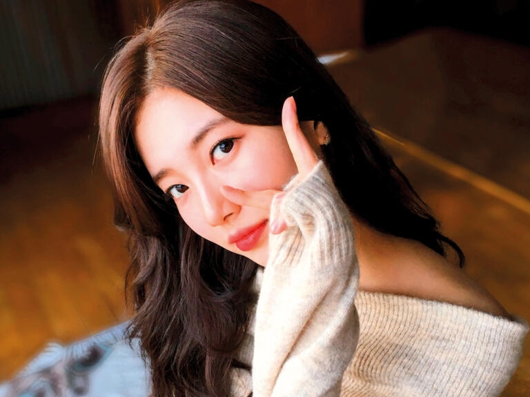 Güzel ve Genç Sanatçı galerisi resim 2