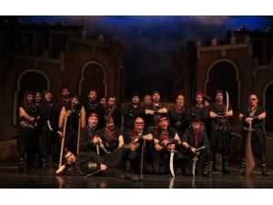 Nisan Ayındaki Son Gösterim