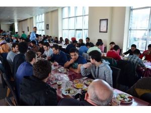 Rektör Özer; Yabancı Öğrencilerle Kahvaltıda Buluştu