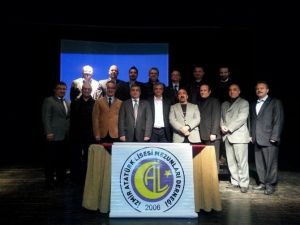 İzmir Atatürk Lisesi Mezunları Derneği Genel Kurula Gitti
