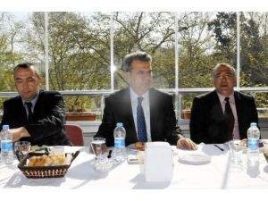 Siyasi Parti Başkanları Bir Araya Geldi