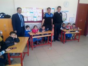 Toplum Destekli Polisler Minik Öğrencilerle Buluştu
