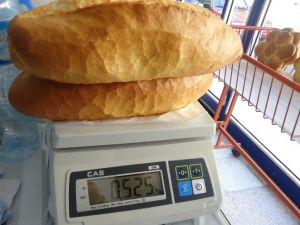 Fırınlar Denetlendi, 638 Ekmeğe El Konuldu