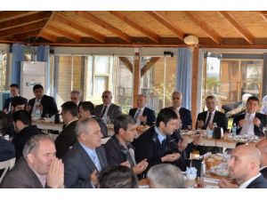 Vali Çakacak, Din Görevlileriyle Bir Araya Geldi