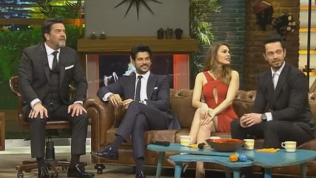 Son dakika…! Beyaz Show’a canlı yayınında seyircilerden dev protesto…