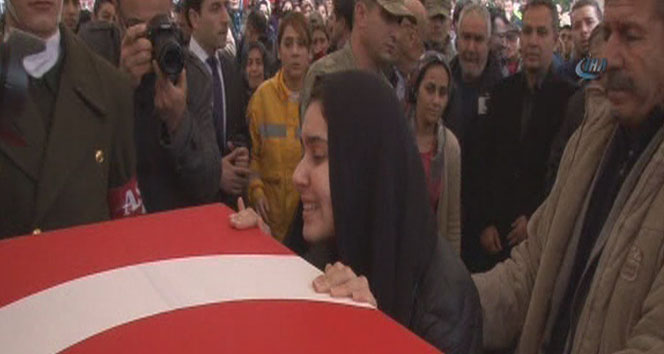 Şehit uzman çavuş son yolculuğuna uğurlandı