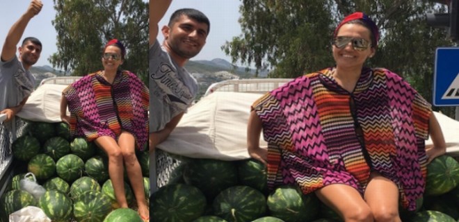 Demet Akalın şaşırtmayı yine başardı...