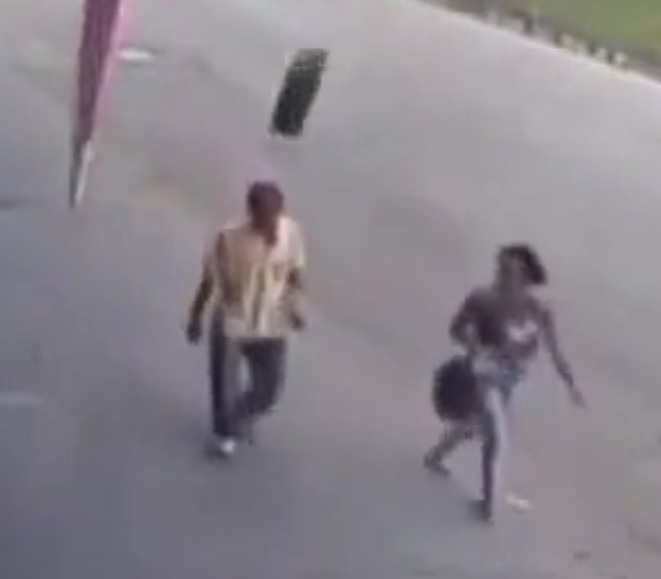 Otoyoldan Fırlayan Lastik Kafasına Çarptı