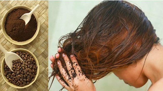 Bir su bardağı suyun içine iki yemek kaşığı kahve koyup saçınıza sürün bakın ne oluyor gözlerinize inanamayacaksınız