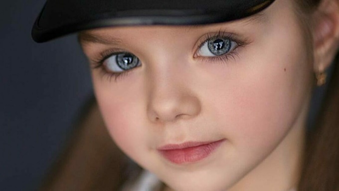 Dünyanın En Güzel Kız Çocuğu Seçilmişti. Siz Birde Son Halini Görün