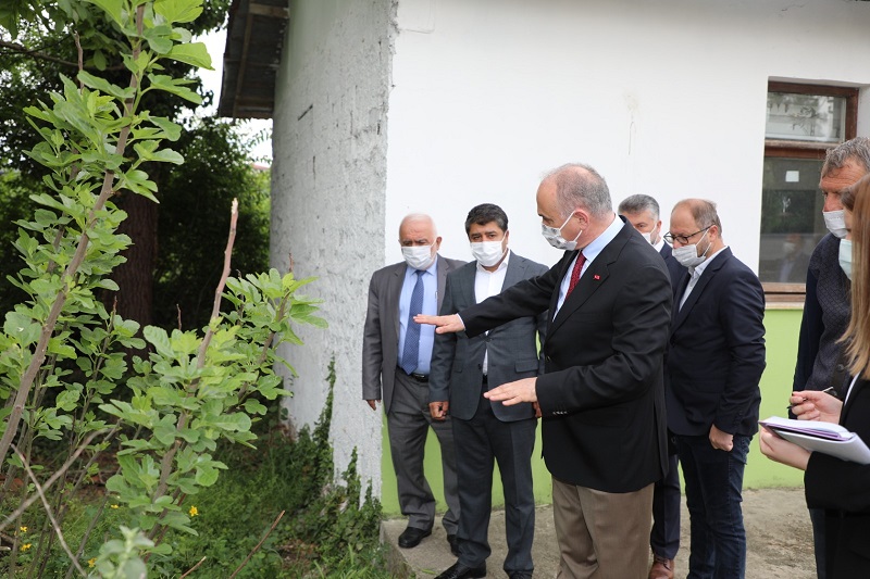 Sözler tek tek hayata geçiriyor