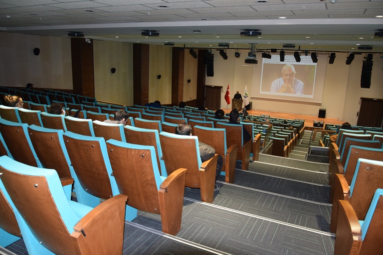 Aksoy “Her yıl 10 ile 100 bin arasında canlı türü yok oluyor”