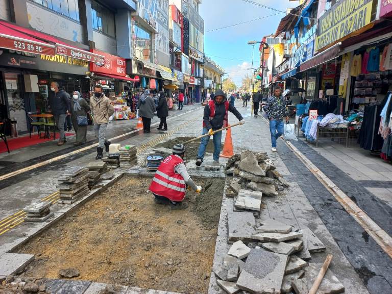 Şehrin dört bir yanında çalışma sürüyor