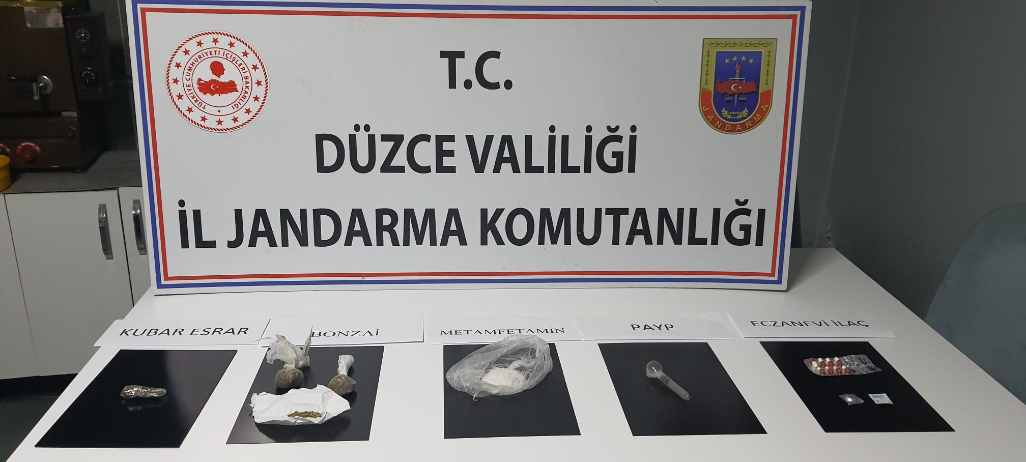 Uyuşturucu kullanımına göz açtırılmıyor