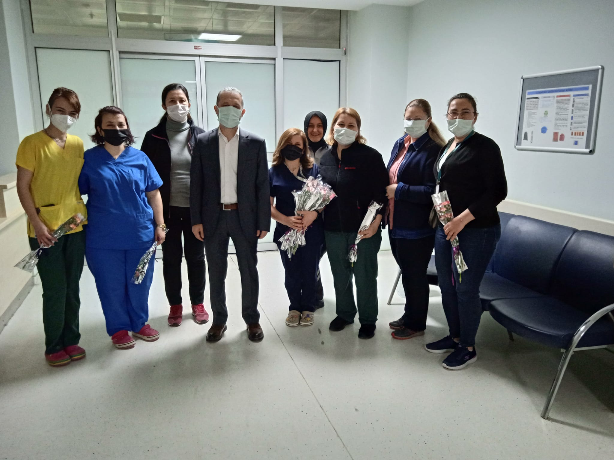 Yılmaz'dan Sürpriz Anneler Günü Ziyareti