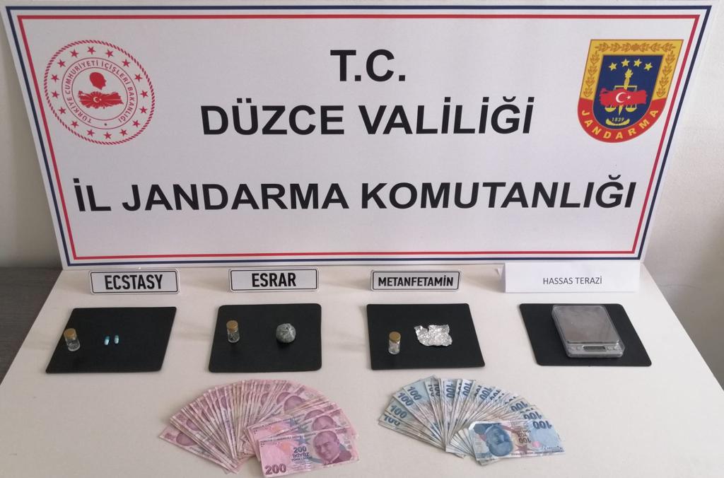Jandarma’dan uyuşturucu operasyonu
