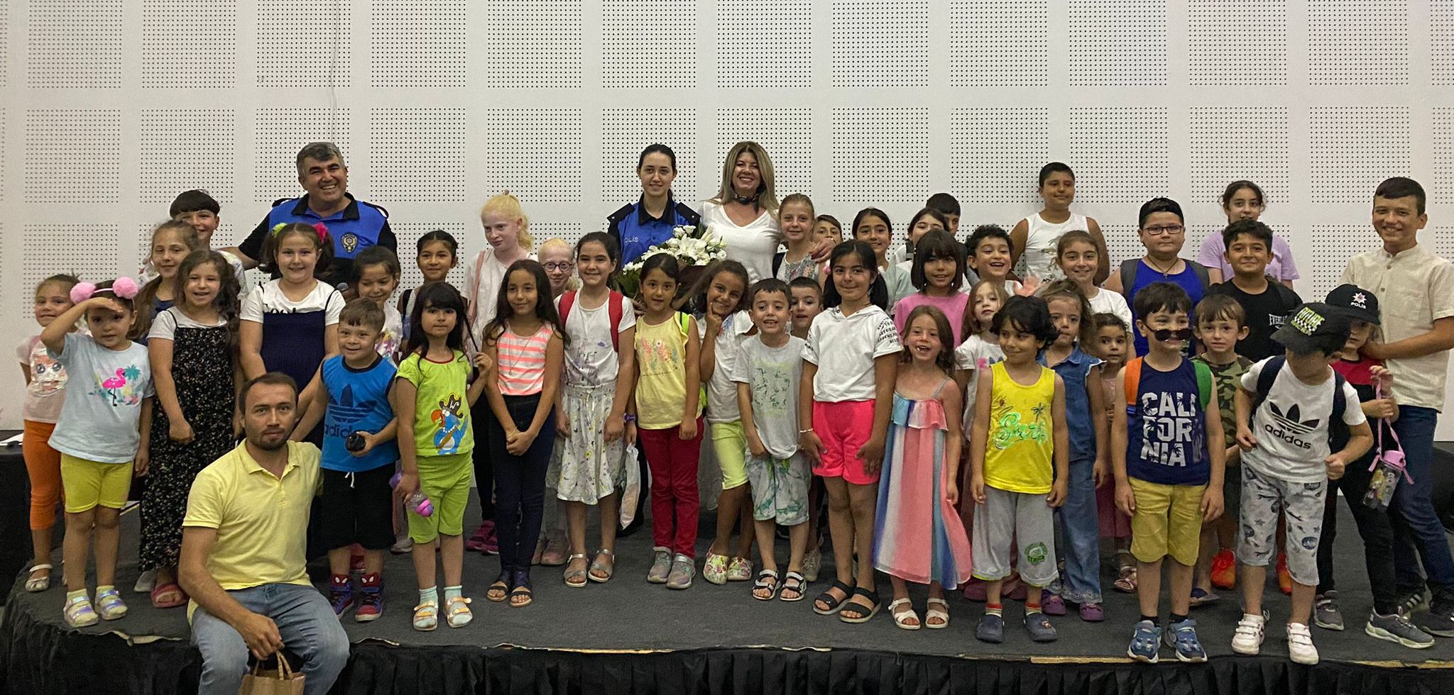 Miniklere polislik anlatıldı