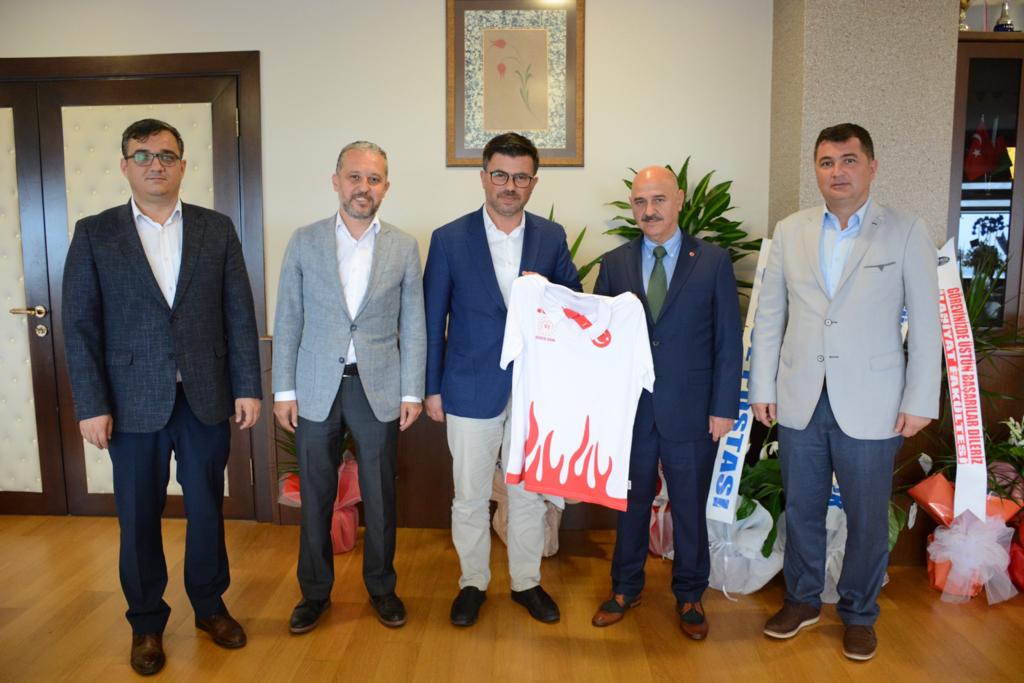 Müdürlerden, Rektör Sözbir’e hayırlı olsun ziyareti