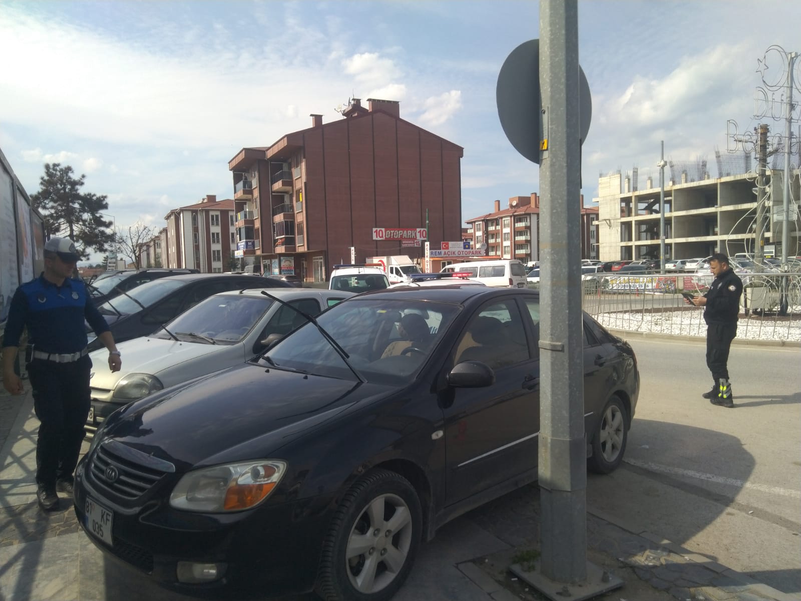 10 lira vermediler 423 lira ceza ödediler