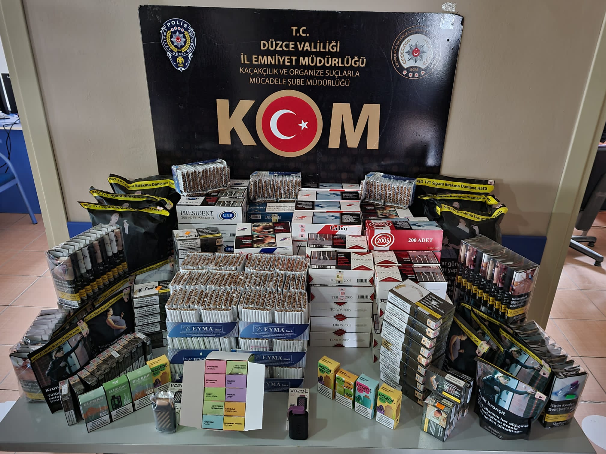 Kaçak tütün ve sigara ele geçirildi