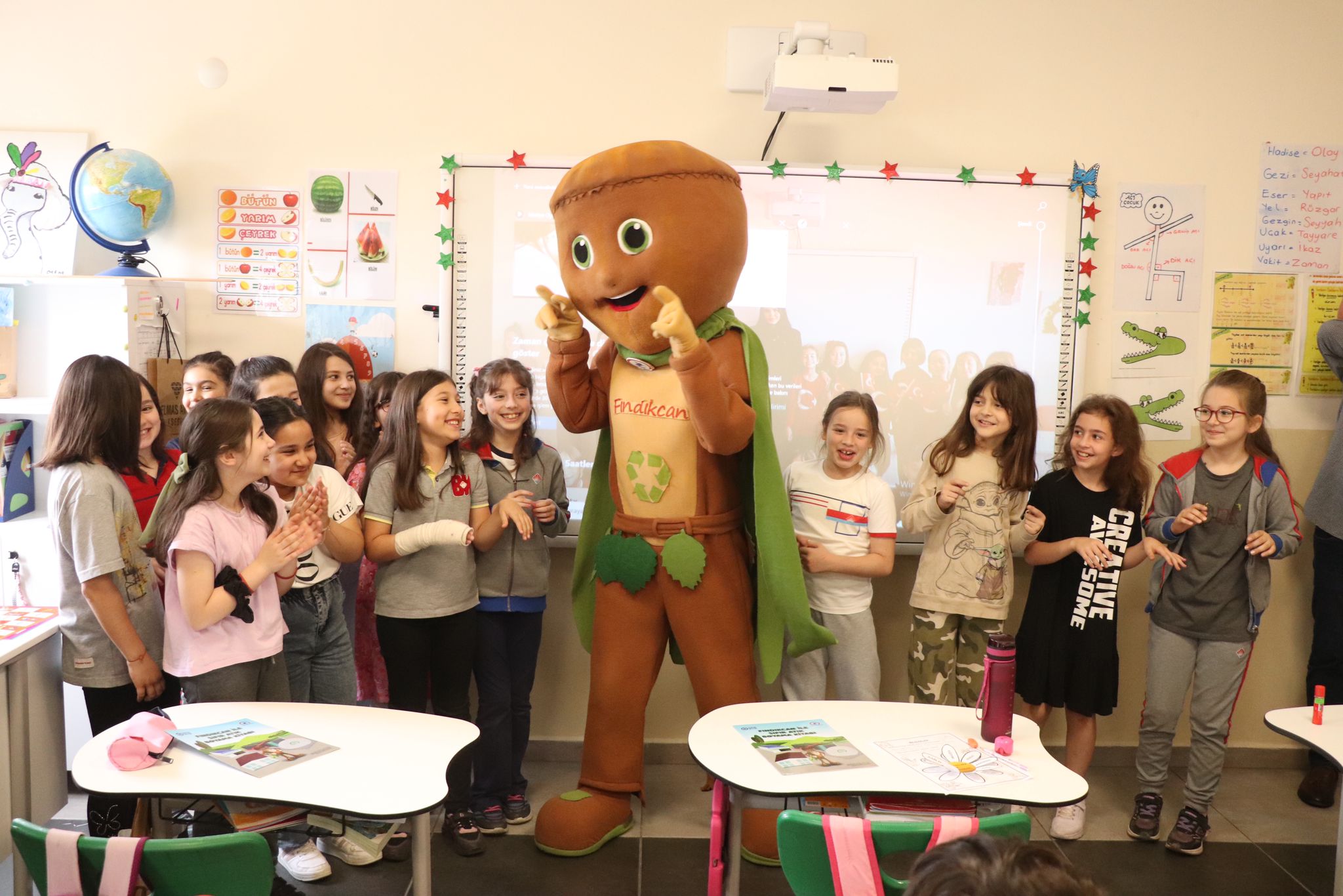 Ekipler Bahçeşehir’de öğrencilerle buluştu