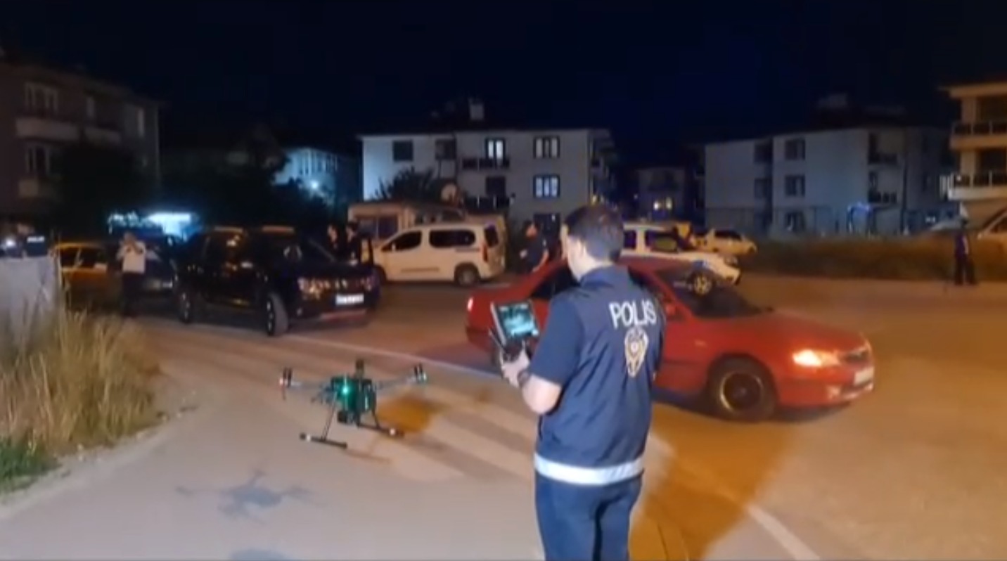 Polisten eş zamanlı uygulama