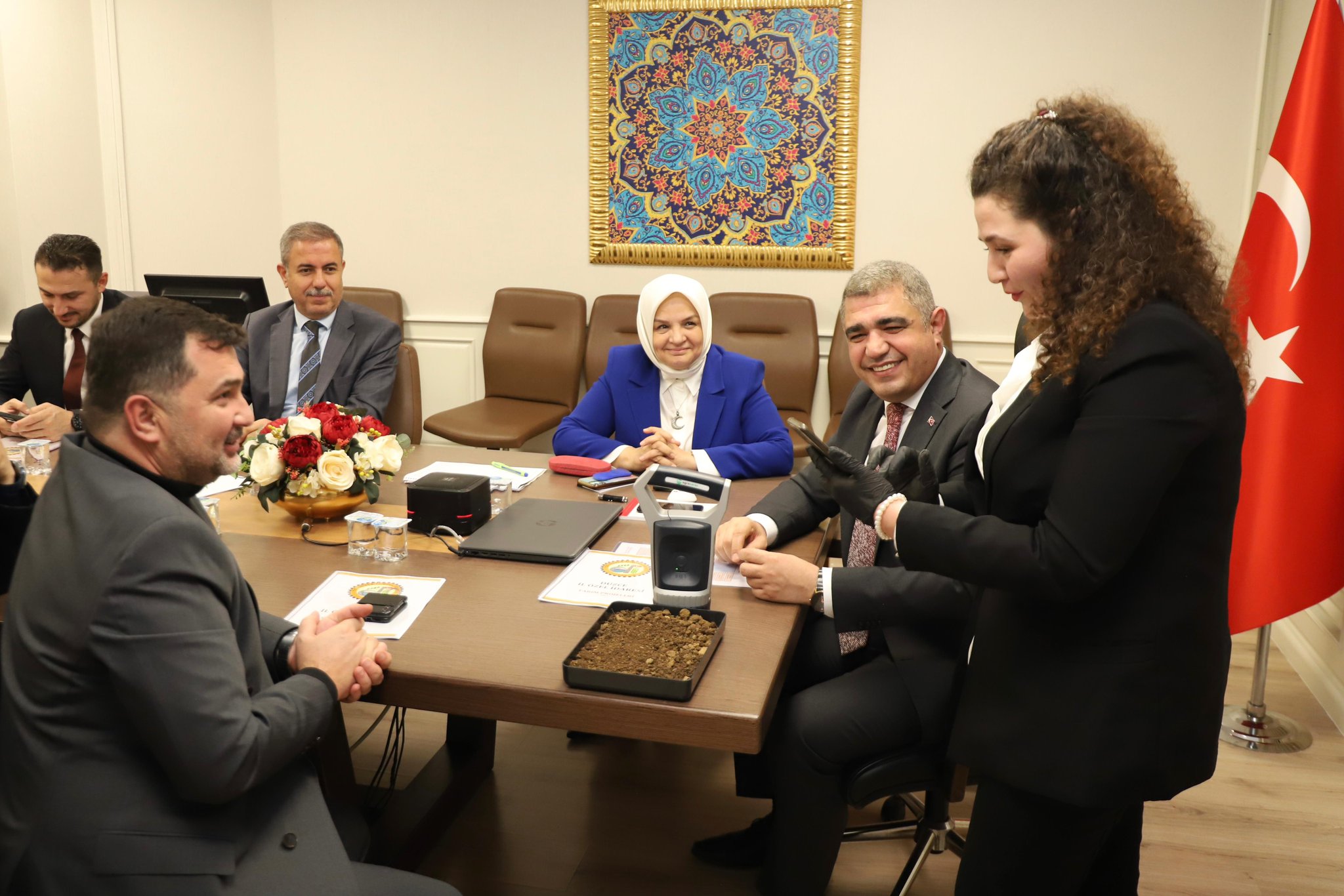 ÇİFTÇİNİN TOPRAĞI DİJİTAL ANALİZ EDİLECEK