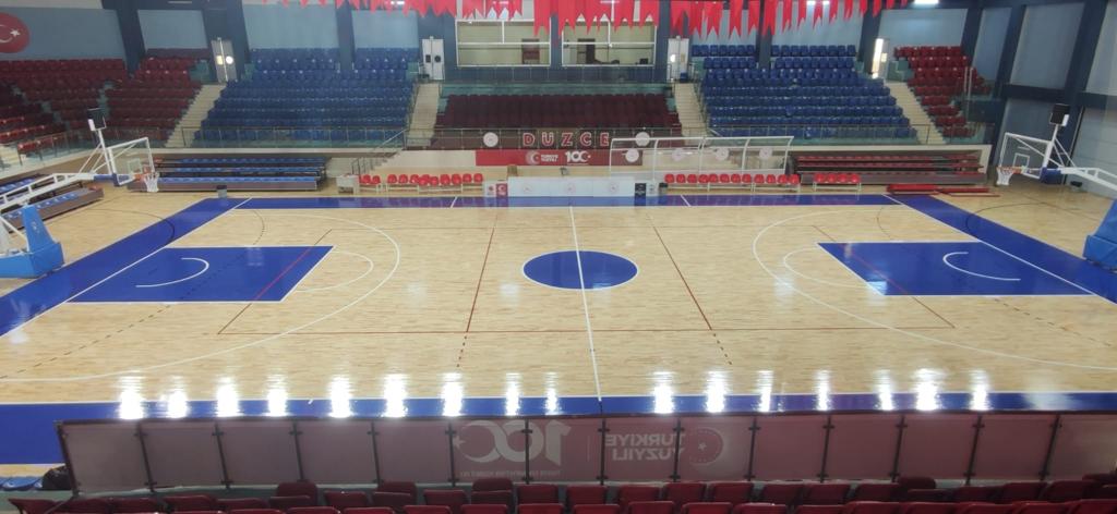 Spor salonlarının parkeleri değişti