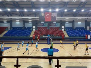 Yurtlig erkek voleybol turnuvası heyecanı devam ediyor