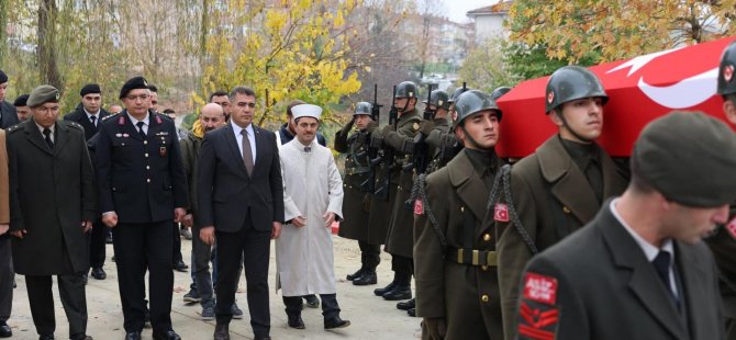 Vefat eden Kıbrıs gazisi son yolculuğuna uğurlandı