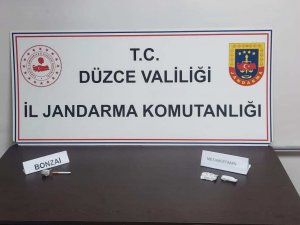 Gece yarısı durdurulan araçtan uyuşturucu çıktı 1 kişi tutuklandı