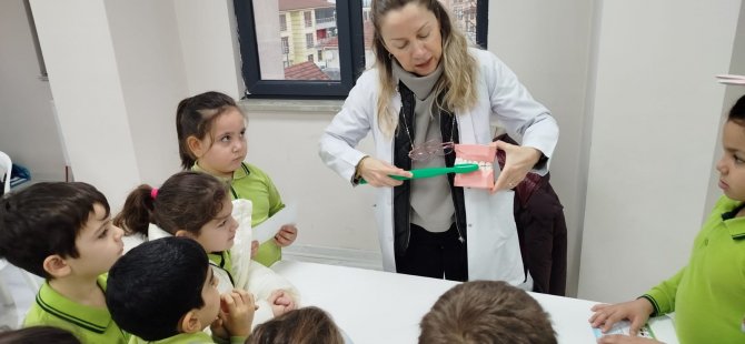 Öğrencilere sağlıklı çocuk sağlıklı gelecek etkinliği