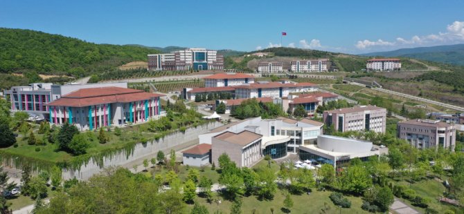 Düzce Üniversitesi mühendislikte birinci oldu