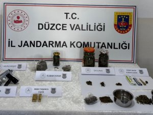 Düzce’de uyuşturucu operasyonunda 2 kişi gözaltına alındı