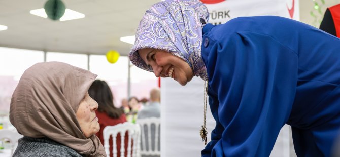 Türk Kızılay, huzurevi sakinleriyle iftarda buluştu