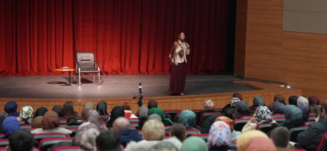 Merve Gülcemal Düzcelilerle buluştu