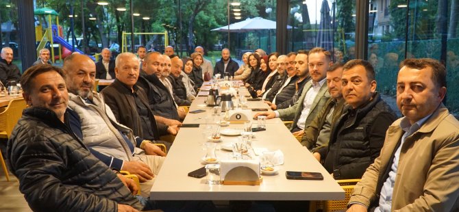 AK Parti’de kusursuz toplantı